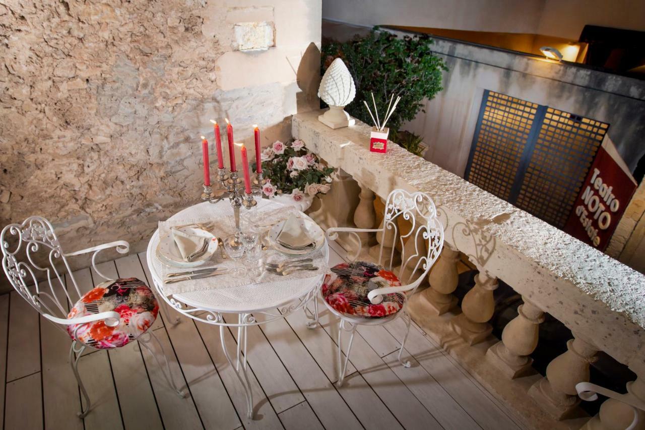 A Marchisa -Noto- Aparthotel Εξωτερικό φωτογραφία